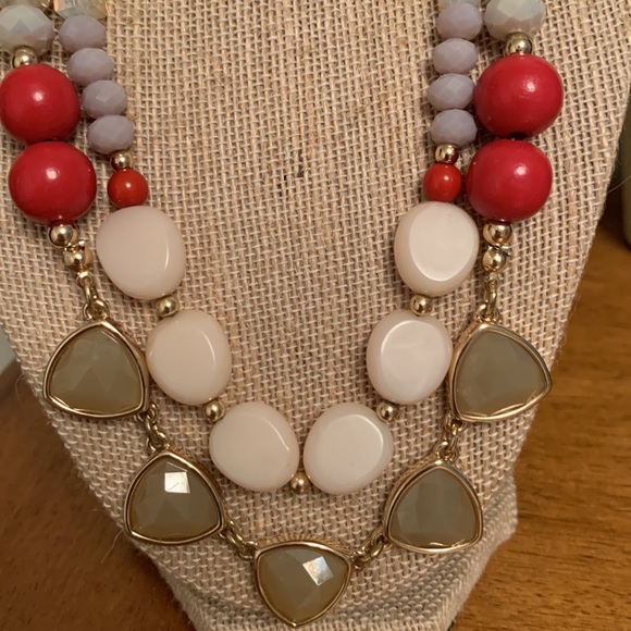 The Limited Gold Tone Necklace with Beads & Gems - Picture 3 of 9